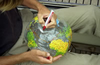 Nog maar een paar centimeter naar Nederland...